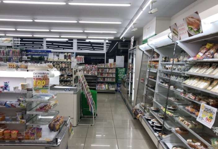 コンビニ　ファミリーマートサンズ西馬込店（コンビニ）まで450m