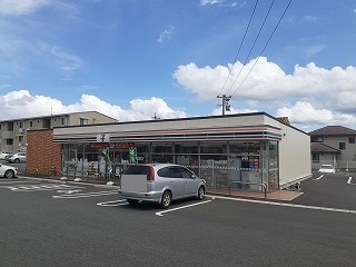 コンビニ　セブンイレブン大津バイパス店（コンビニ）まで130m