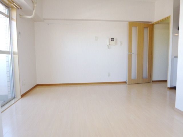 居室・リビング　★広々した綺麗なお部屋ですよー★