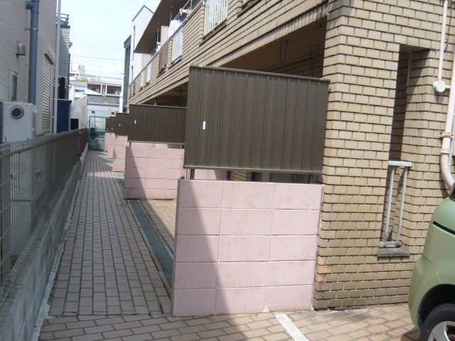 その他　1階　テラス