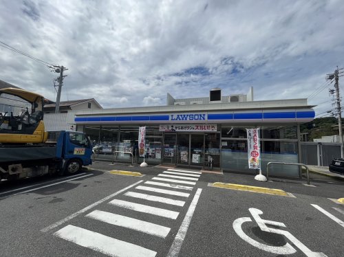 コンビニ　ローソン 千種楠元町店（コンビニ）まで842m