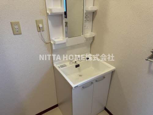 洗面設備　独立洗髪洗面台付きで身支度に便利です◆