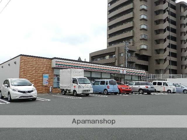 コンビニ　セブンイレブン小倉錦ケ丘店（コンビニ）まで323m