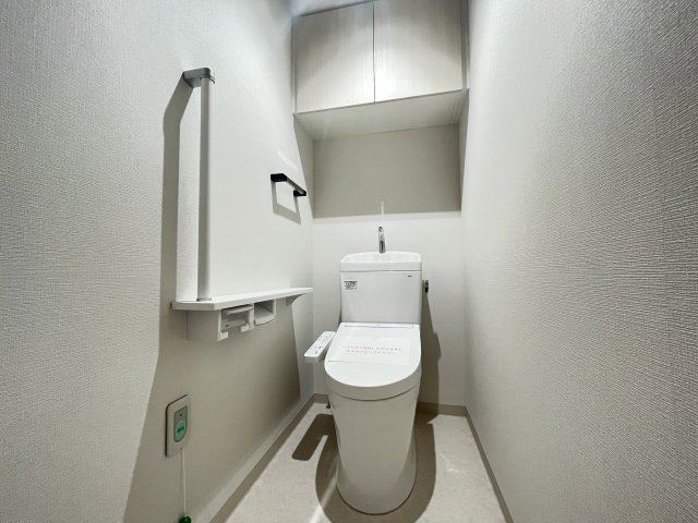 トイレ　※同タイプのお部屋の写真を掲載しております。