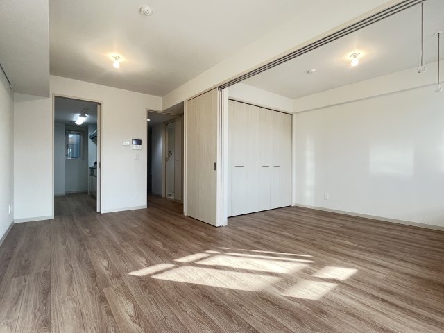 居室・リビング　※同タイプのお部屋の写真を掲載しております。