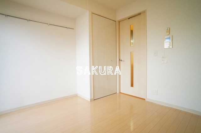居室・リビング　開放感のあるゆったりとしたお部屋です♪