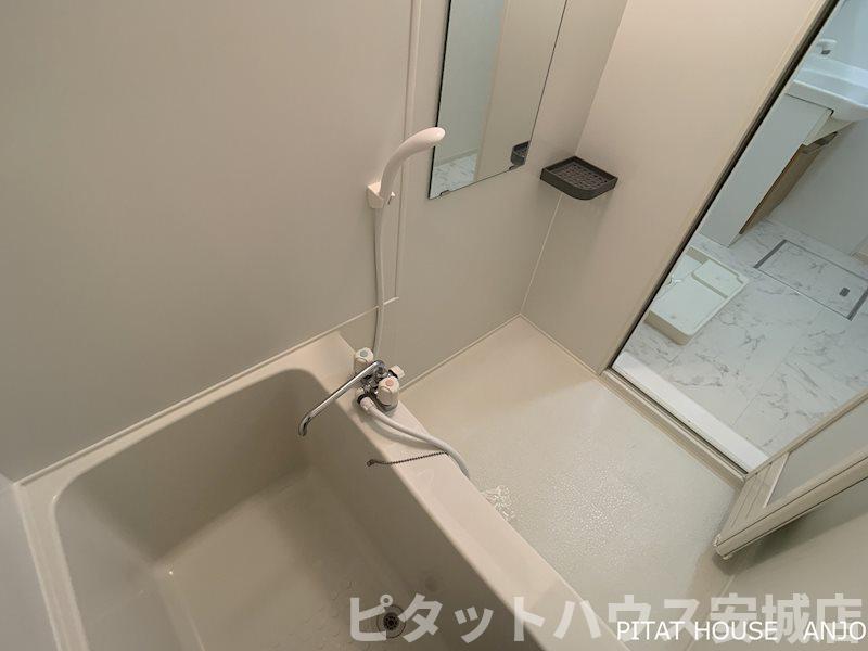 バス・シャワールーム　102参考写真