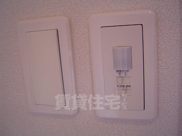 その他　人感センサーライト