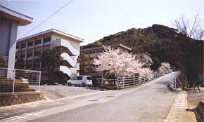 高校・高専　唐津西高校（高校・高専）まで1971m