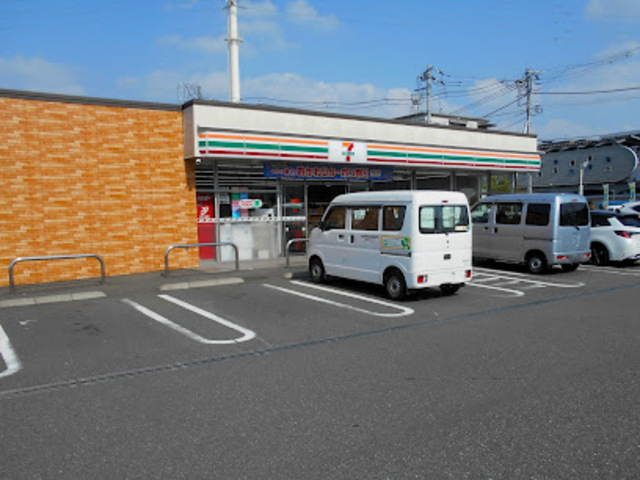コンビニ　セブンイレブン稲城南多摩北口店（コンビニ）まで276m