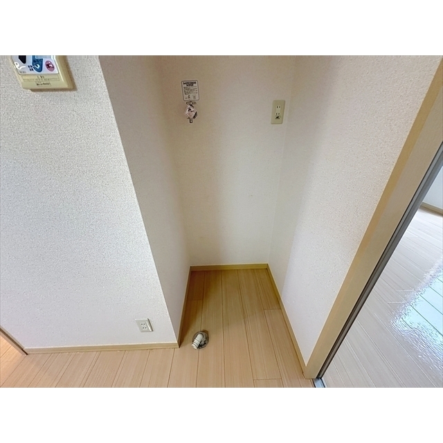 その他　洗濯機置き場は室内に