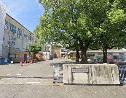 小学校　起小学校（小学校）まで318m