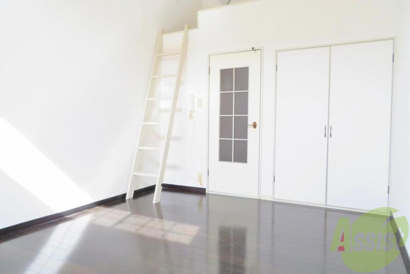 その他部屋・スペース　白一色でとても清潔感のお部屋ですね。