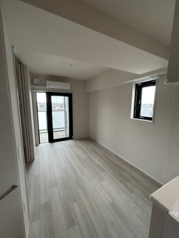 その他部屋・スペース　開放的な寝室です