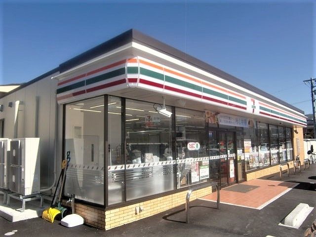 コンビニ　セブンイレブン諏訪四賀桑原店（コンビニ）まで900m