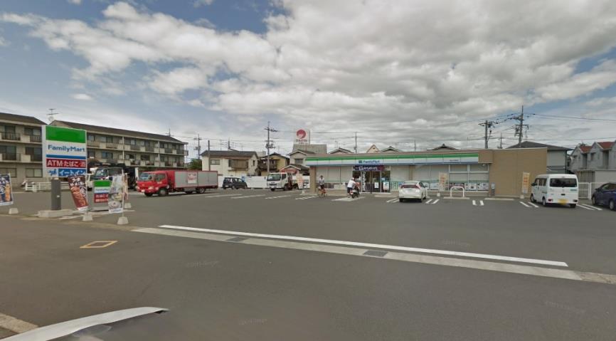 コンビニ　ファミリーマート三浜町店（コンビニ）まで693m