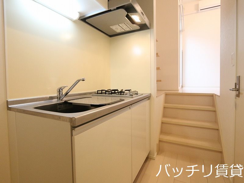 キッチン　同型タイプの為、現状を優先致します。