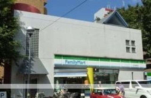 コンビニ　ファミリーマート　芦花公園駅北店（コンビニ）まで734m