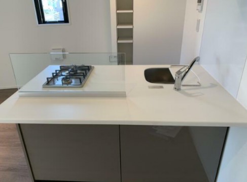 キッチン　写真は同タイプ住居です。