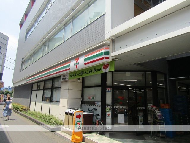 コンビニ　セブンイレブン（コンビニ）まで673m