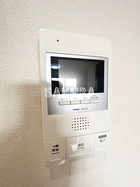 セキュリティ　女性の方でも安心のモニター付きインターホン♪
