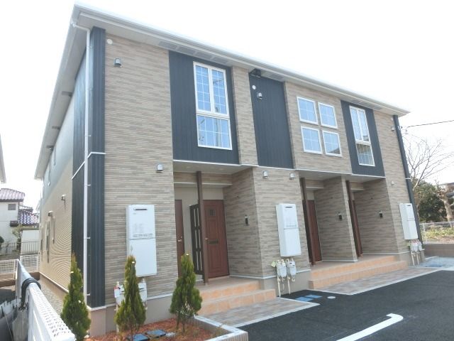建物外観　2017年3月築の物件です♪