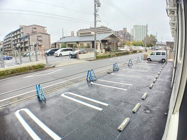 駐車場　駐車場完備です