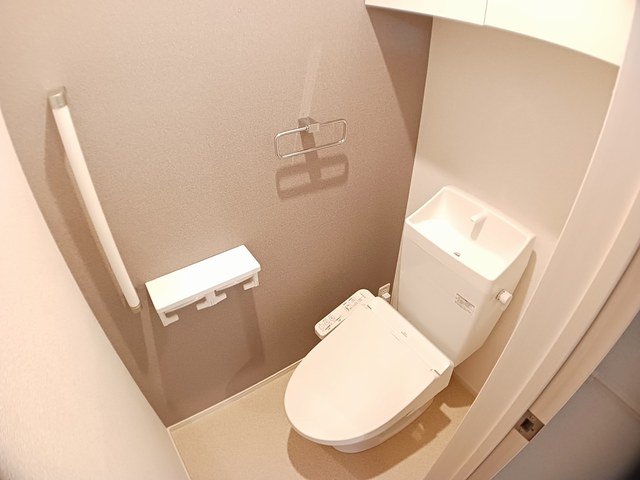トイレ　コンパクトで使いやすいトイレです