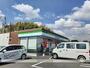 コンビニ　ファミリーマート豊明間米東店（コンビニ）まで1062m