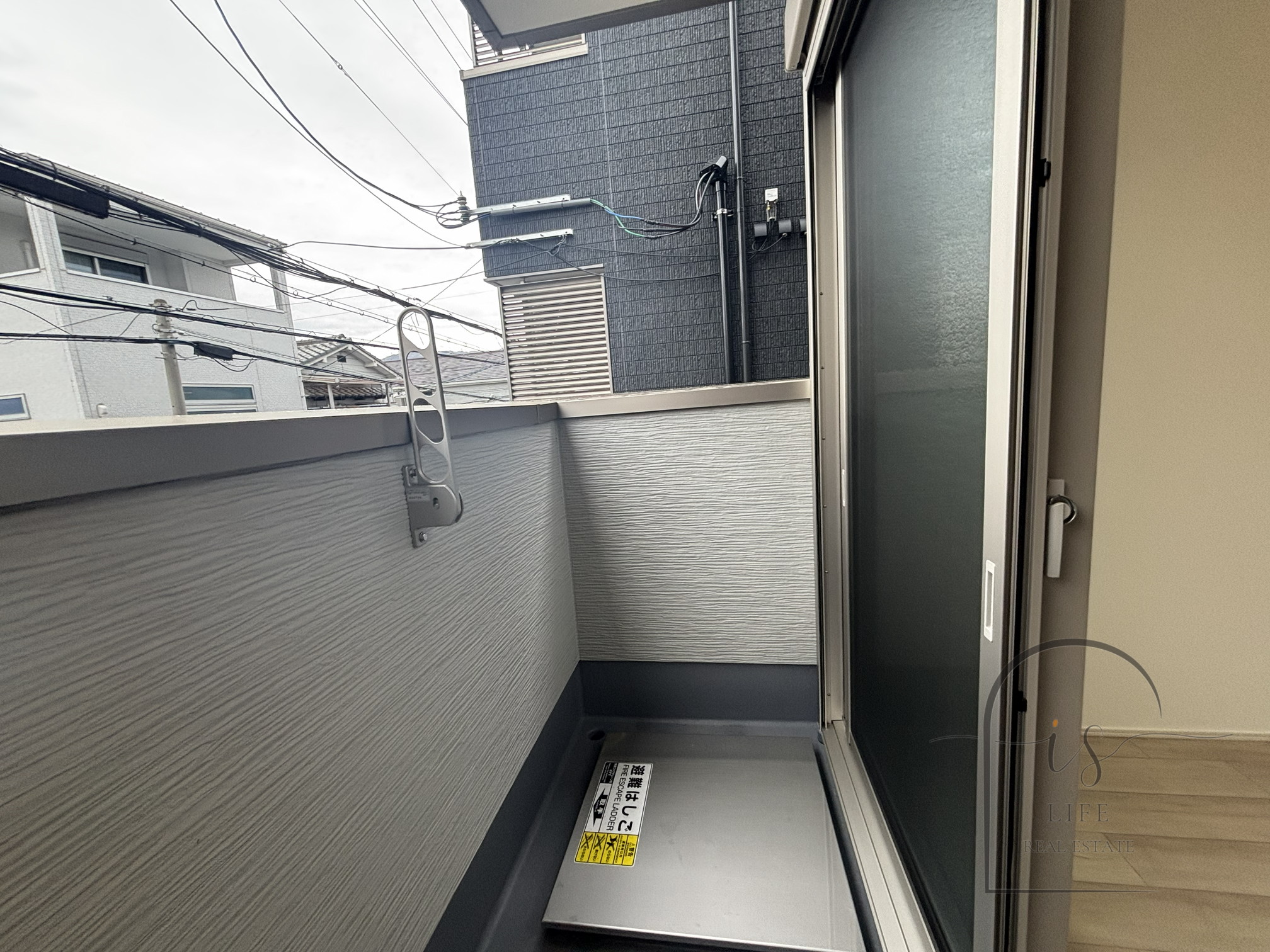 バルコニー　イメージ写真