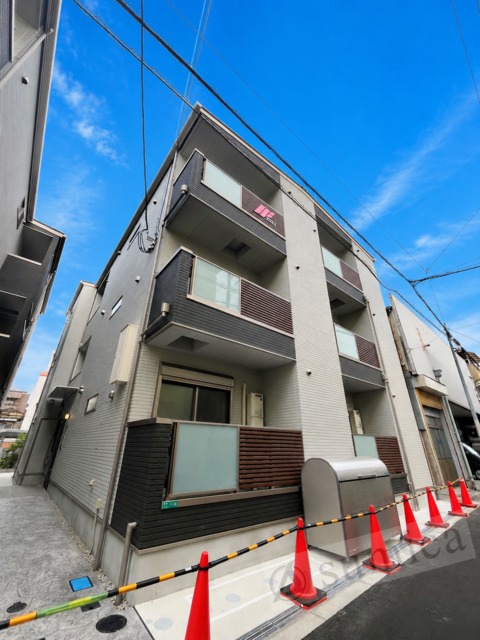 建物外観　スマートに佇むお家。毎日が楽しくなります。
