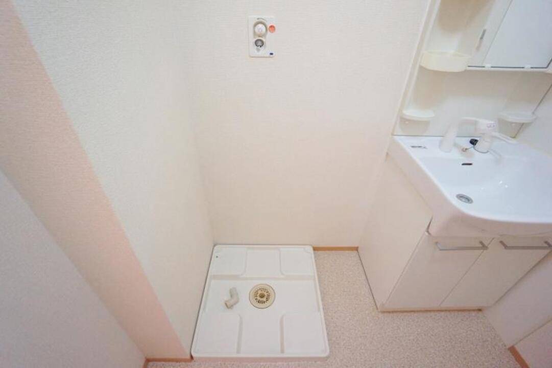 その他設備　洗濯機置場