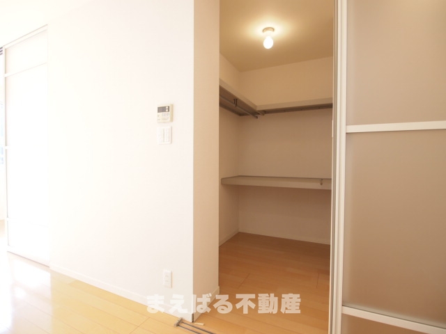 収納　ウォークインクローゼット