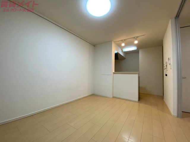 居室・リビング　同型参考写真