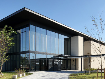 図書館　高砂市立図書館（図書館）まで1635m