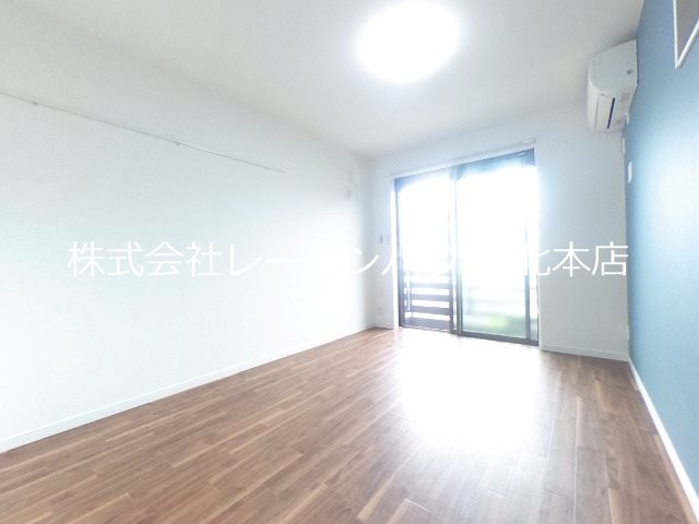 居室・リビング　同物件別部屋参考写真