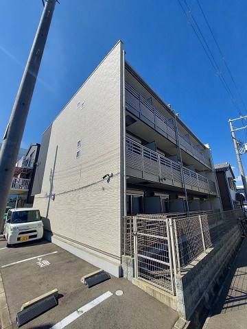 建物外観　外観は落ち着いています