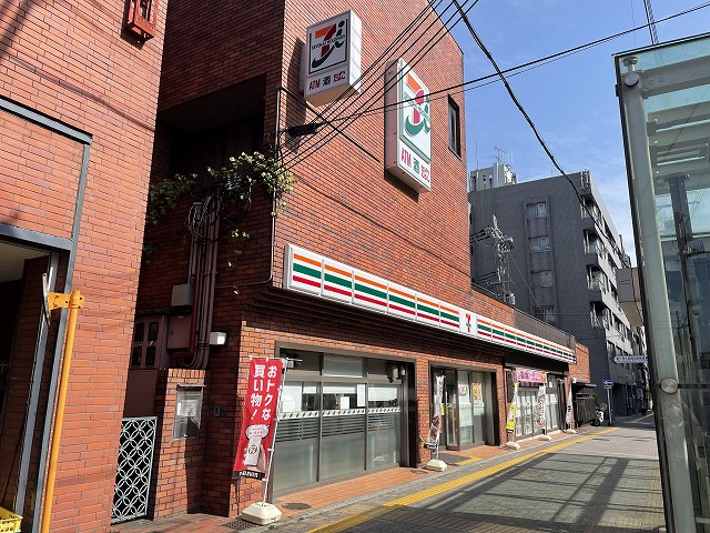 コンビニ　セブンイレブン 京都西大路御池店（コンビニ）まで233m