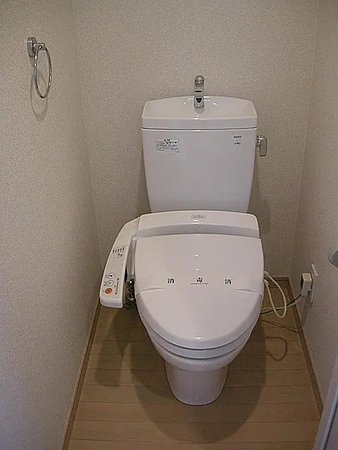 トイレ　※同タイプ参考写真