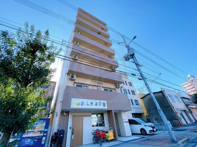 建物外観　外観は落ち着いています