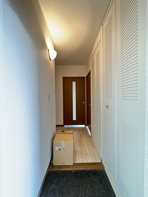 玄関　別部屋参考写真です