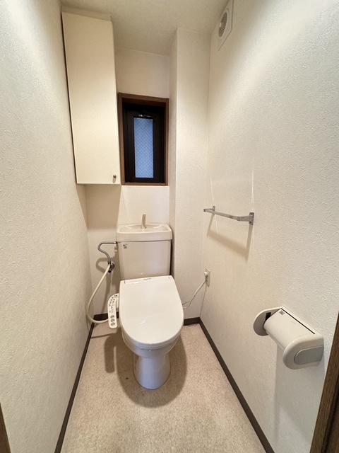 トイレ　別部屋参考写真です