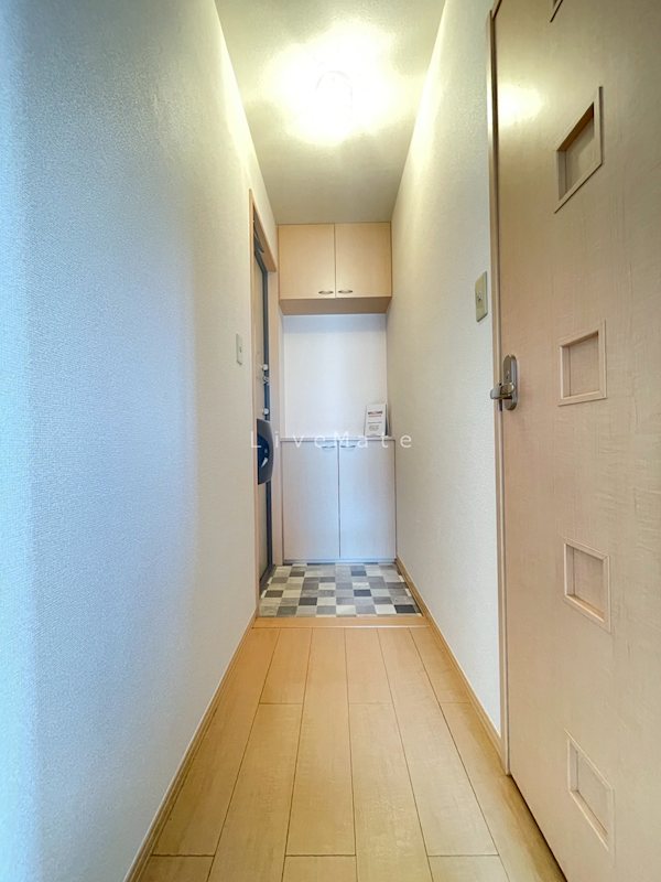 玄関　同施工会社の写真です