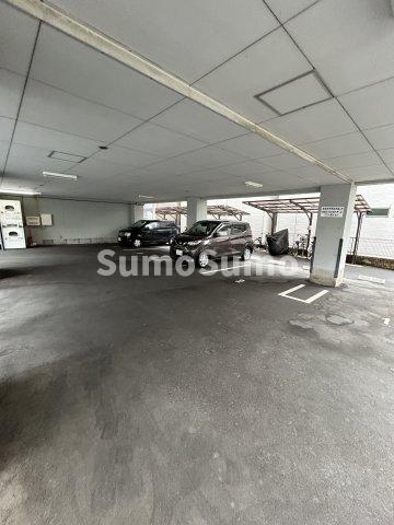 駐車場　駐車場完備です