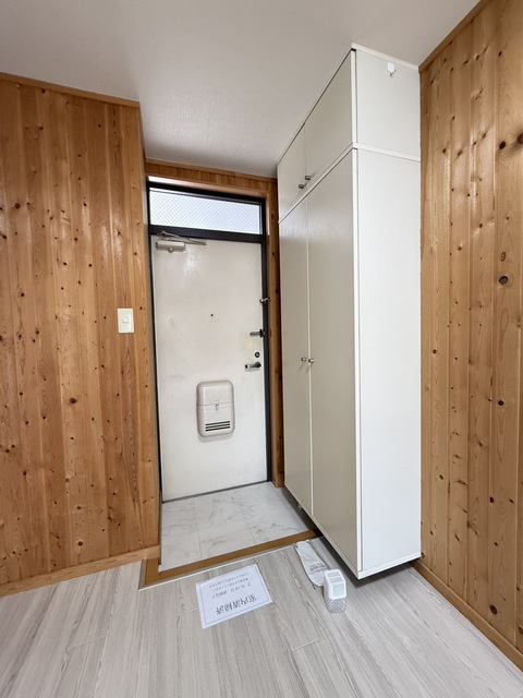 玄関　別部屋参考写真です