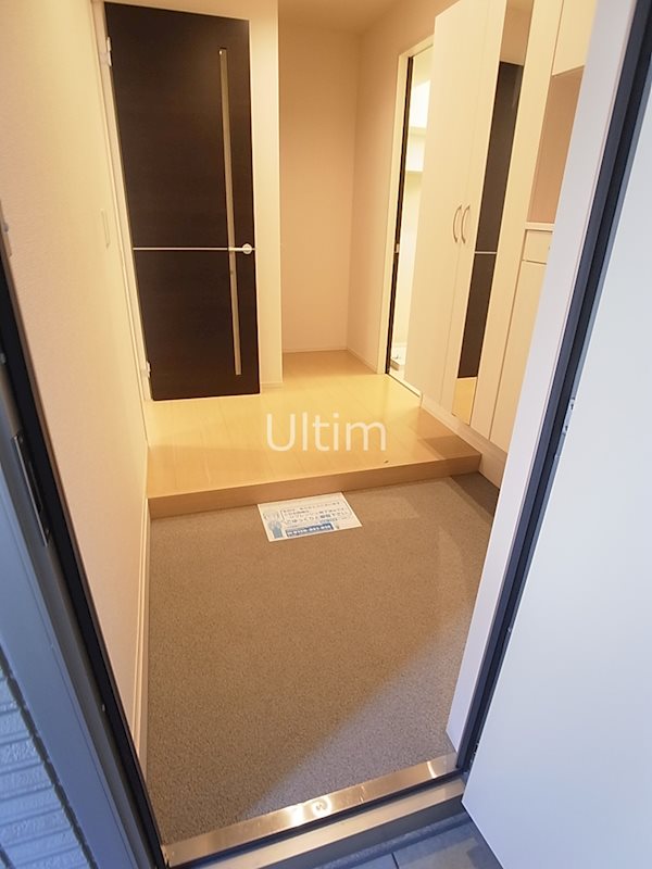 玄関　※類似タイプのお部屋です