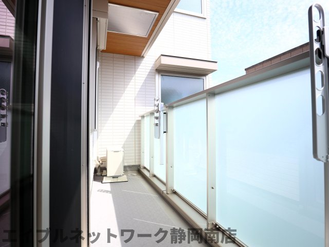 バルコニー　広々としたバルコニーです