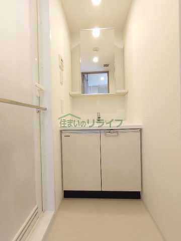 洗面設備　別間取り参考写真です