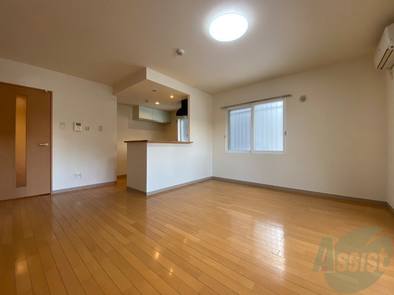 居室・リビング　広くてキレイなお部屋が広がっていて、充実した生活が送れそう。