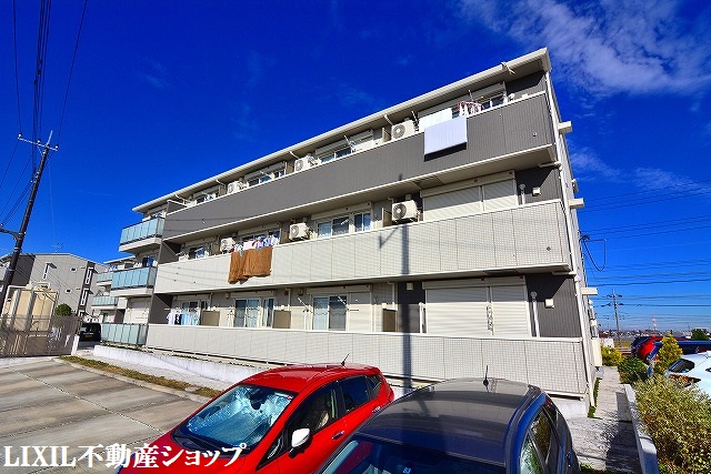 建物外観　吉川市のお住まい探しは当社にお任せください！！